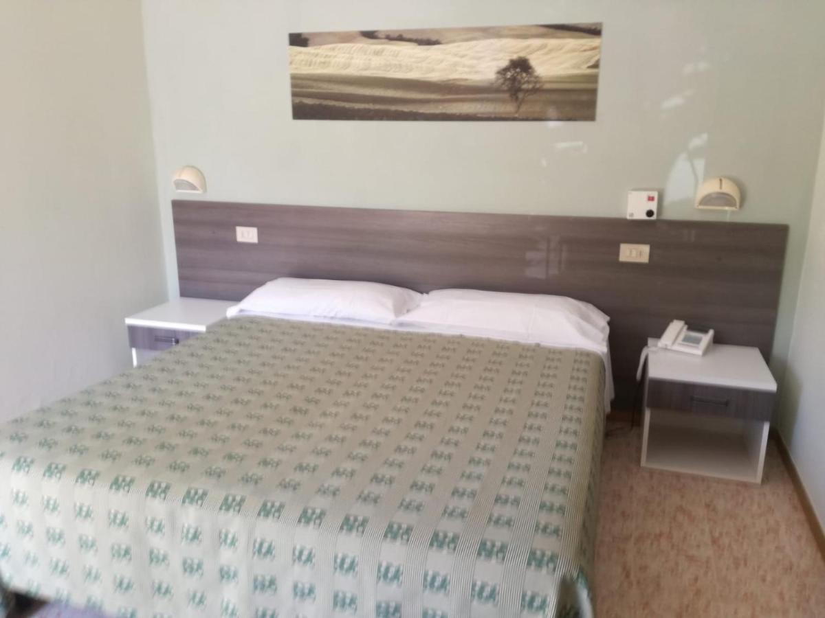Hotel Saturno Chianciano Terme Buitenkant foto