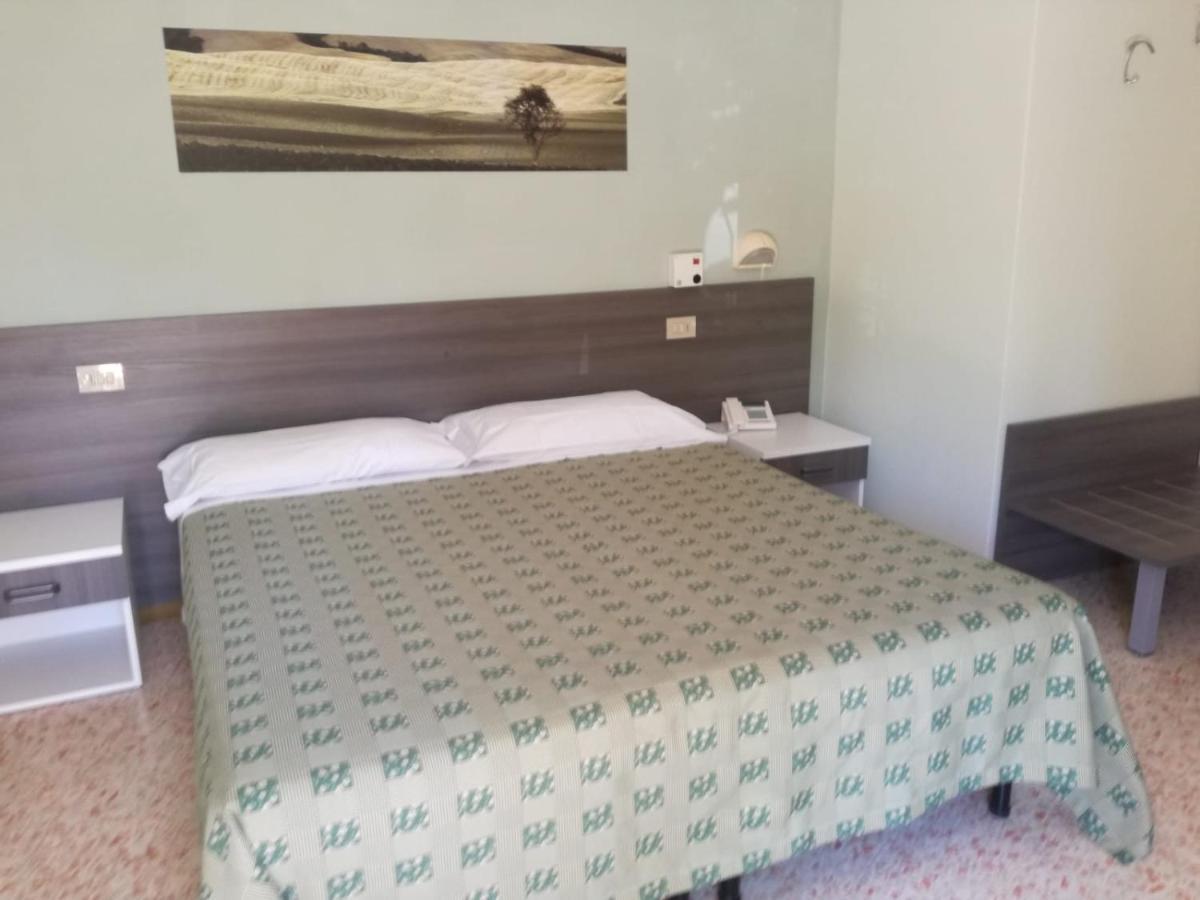 Hotel Saturno Chianciano Terme Buitenkant foto