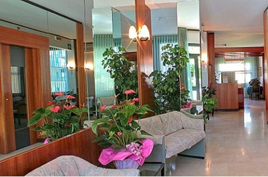 Hotel Saturno Chianciano Terme Buitenkant foto