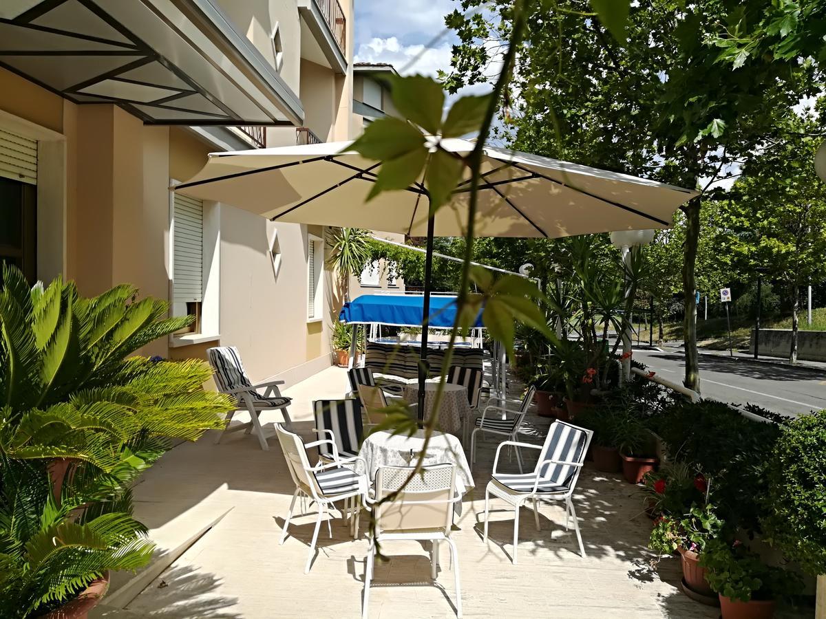 Hotel Saturno Chianciano Terme Buitenkant foto