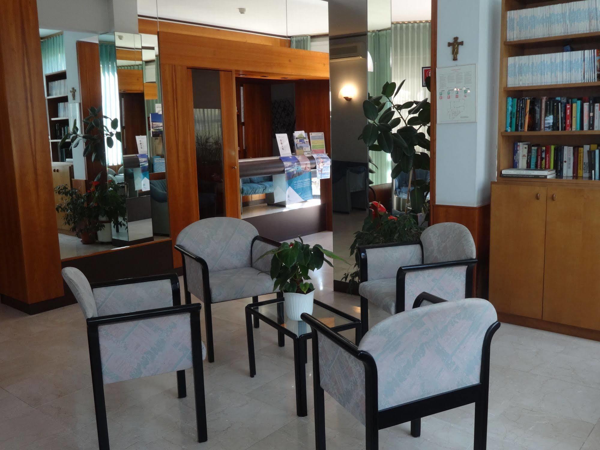 Hotel Saturno Chianciano Terme Buitenkant foto