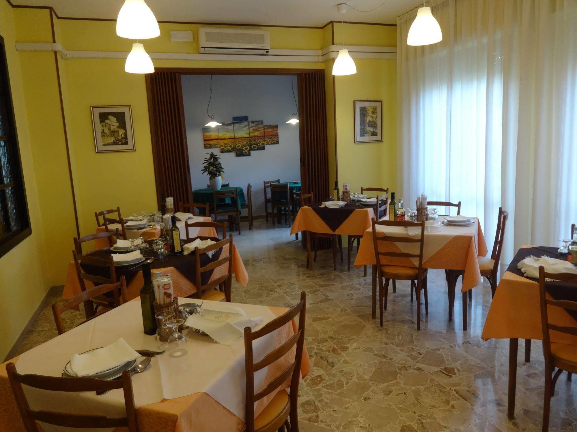 Hotel Saturno Chianciano Terme Buitenkant foto