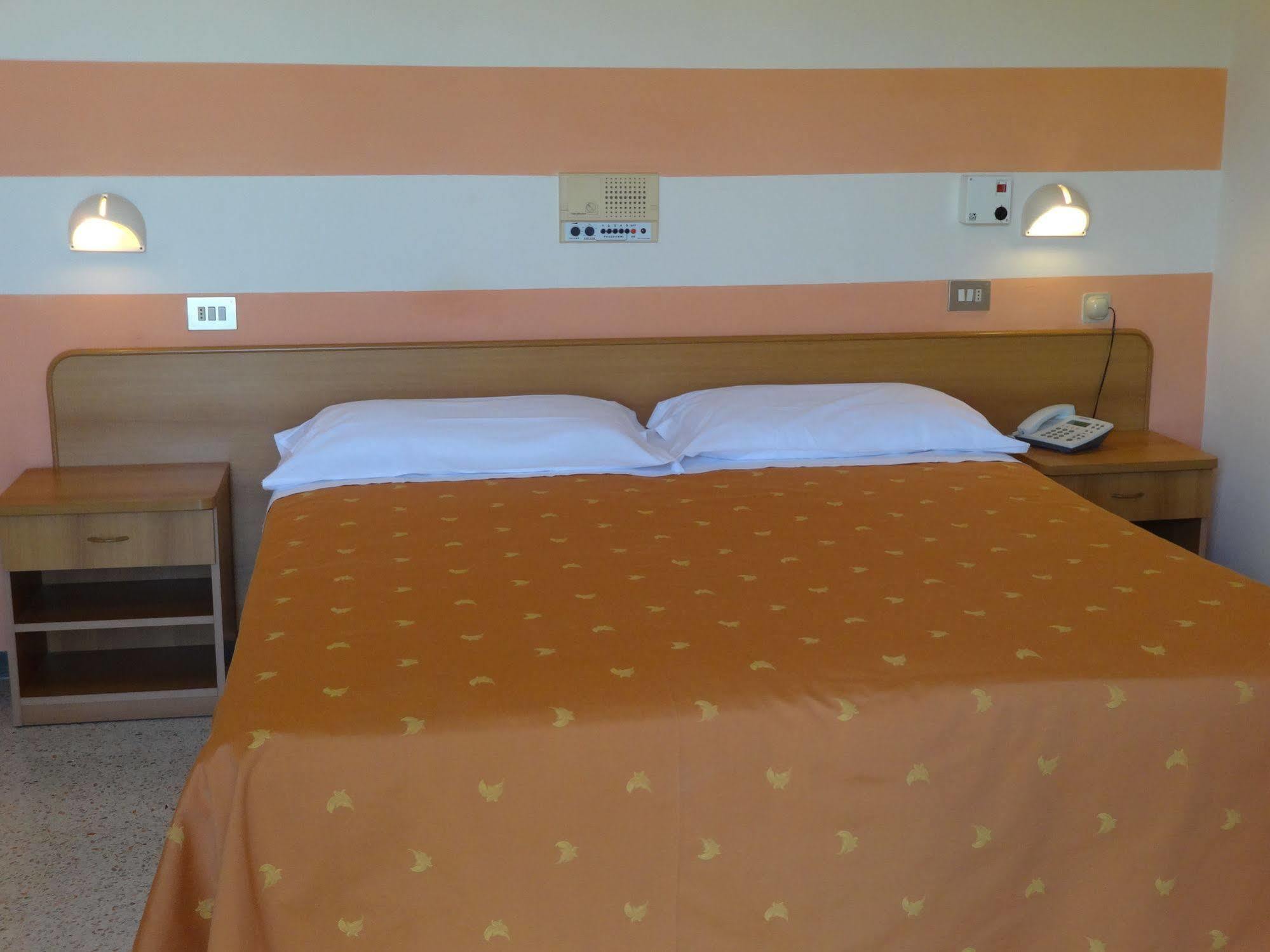 Hotel Saturno Chianciano Terme Buitenkant foto