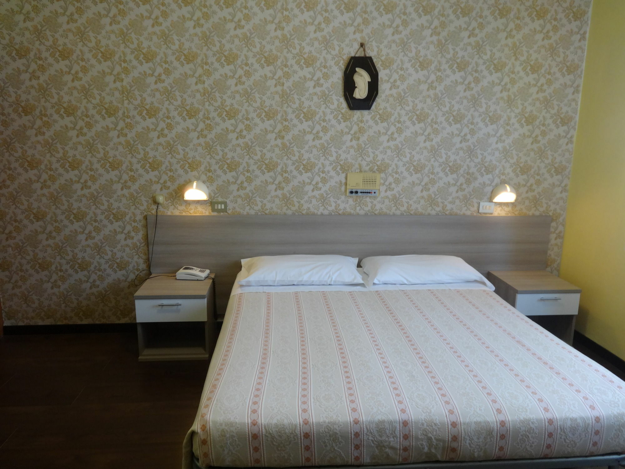 Hotel Saturno Chianciano Terme Buitenkant foto